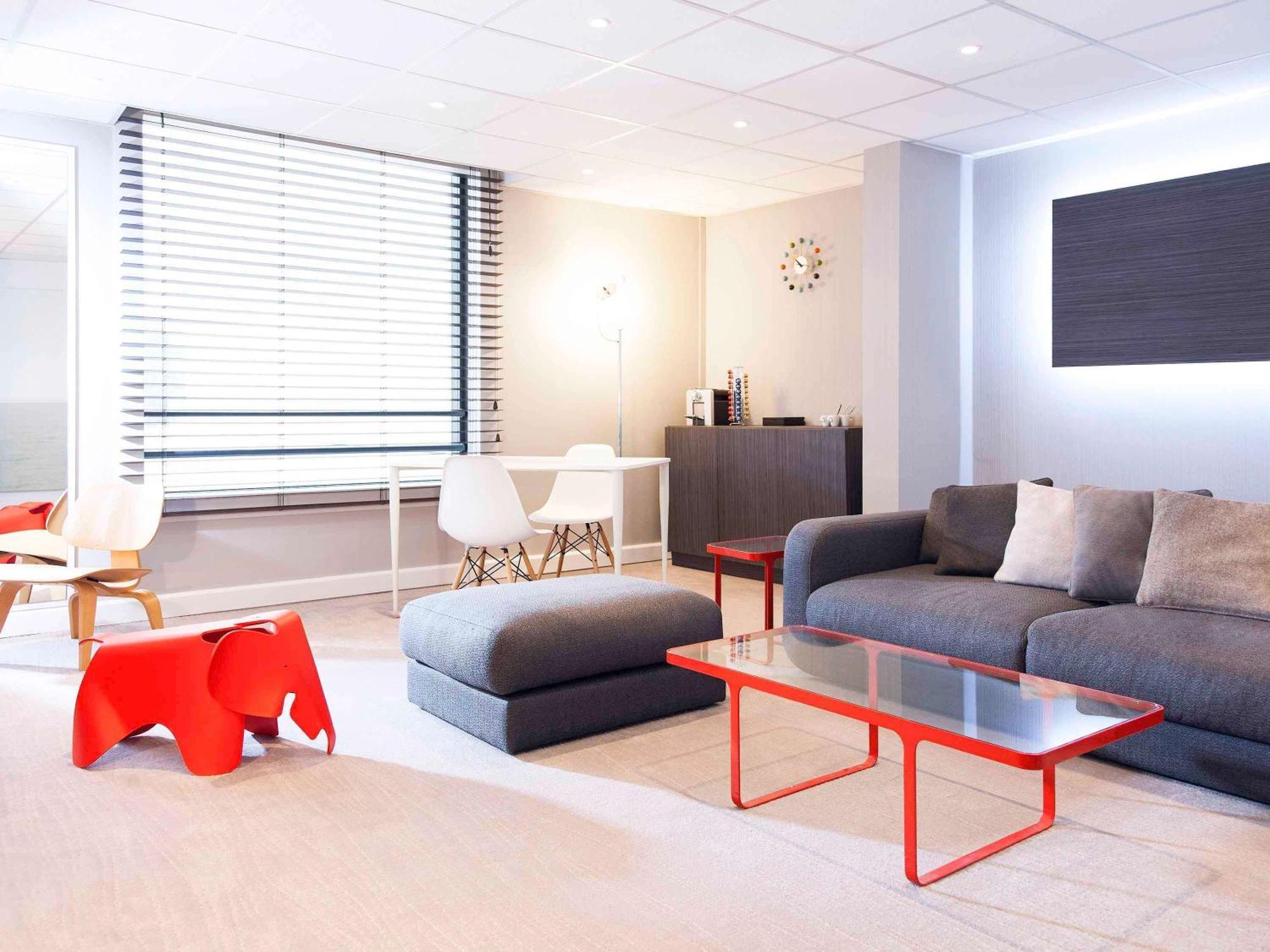 Novotel Paris Rueil Malmaison Bagian luar foto